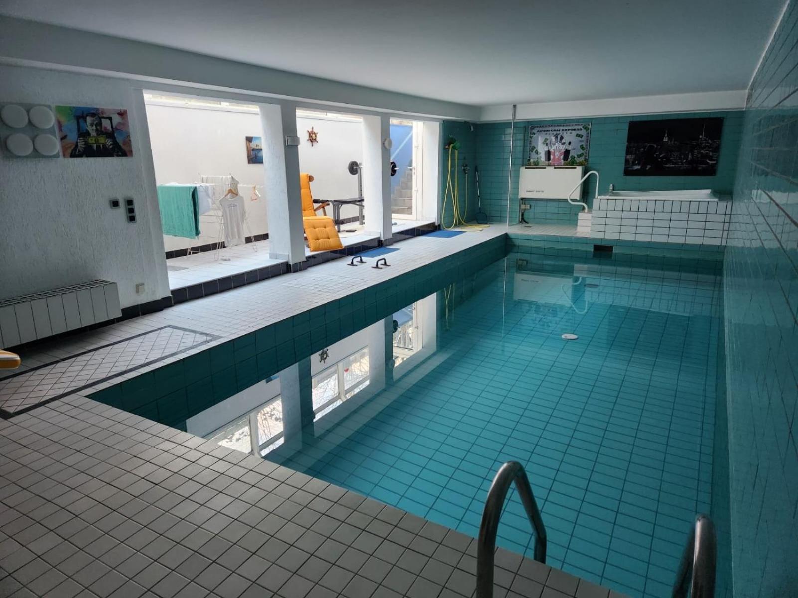Villa Casa Blanca Mit Privatem Schwimmbad 26 Grad Und Sauna Дуйсбург Экстерьер фото
